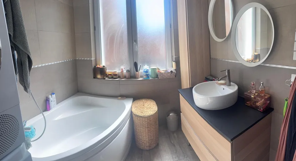 Salles de bain - Appartement de Luxe avec Jardin à Lille