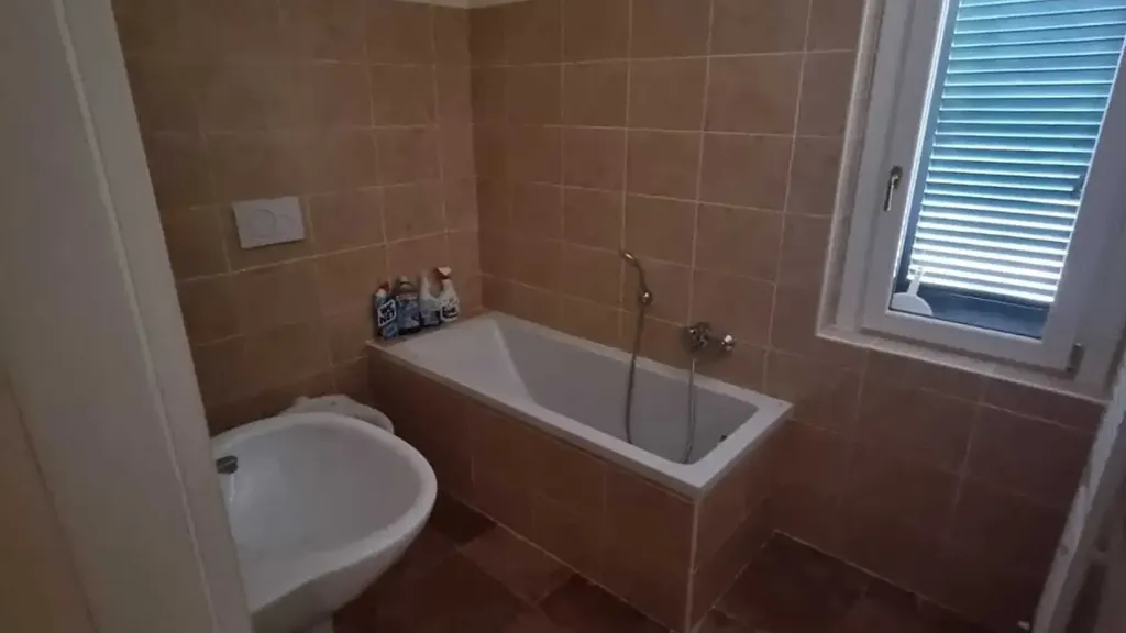 Salles de bain - Maison 7 pièces à IT