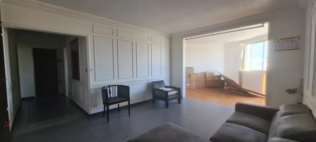 Séjour - Appartement T3 avec Vue Dégagée à Pointe-à-Pitre