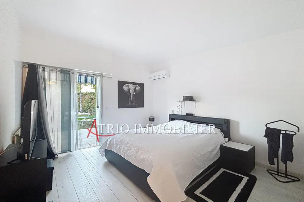 Bedrooms - Luxury Villa with Pool in Cagnes-sur-Mer