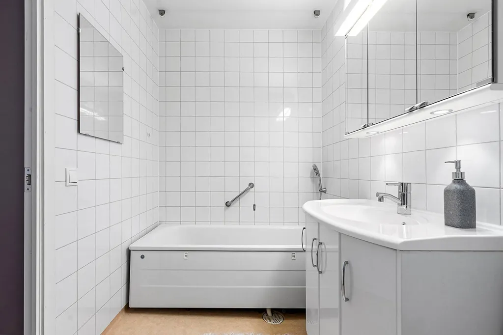 Bagni - Modern Flat with Balcony in Rosenlund
