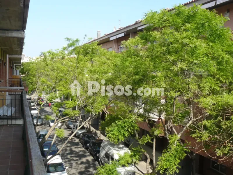 Balcony - Furnished Flat with Parking in Eixample