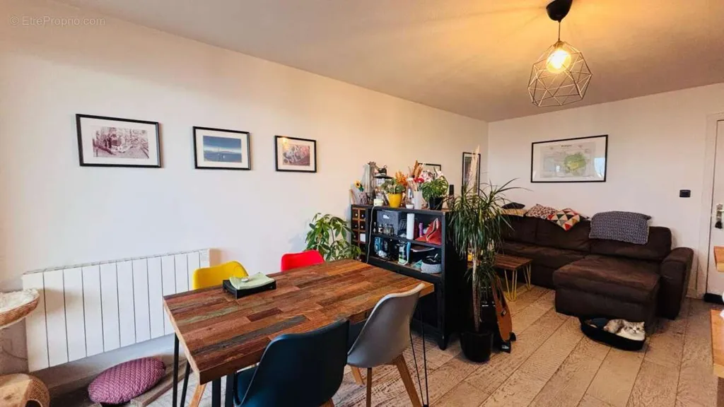 Soggiorno - Apartment with Terrace in Bordeaux Chartrons