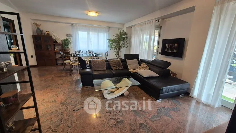 Elutuba - Apartment with Large Terrace in Sondrio