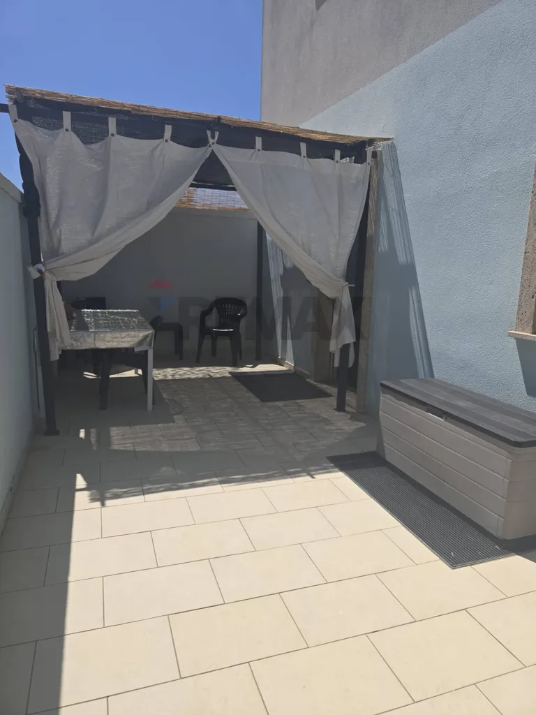 Terrace - Bifamiliar Villa with Terrace in Ortelle