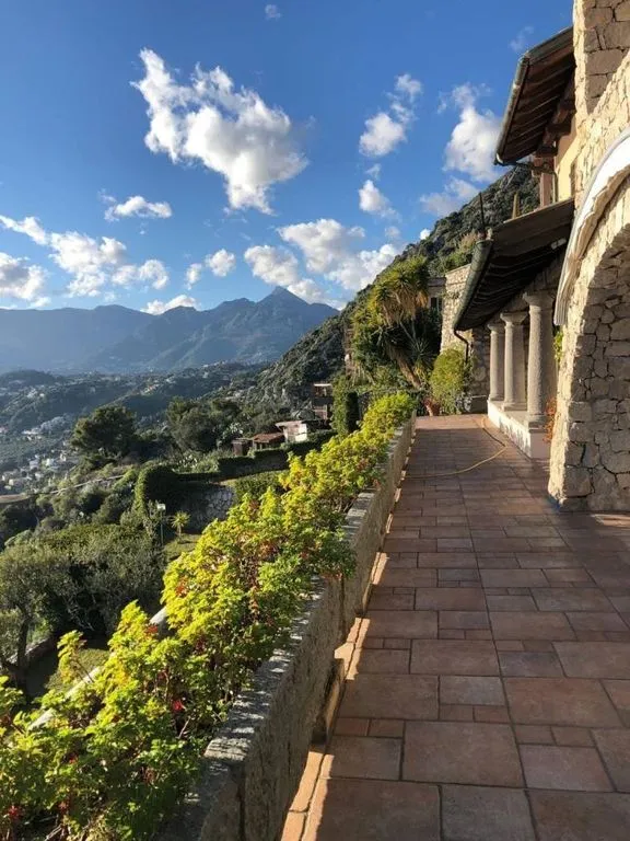 Terrass - Stone Villa with Sea Views in Grimaldi Superiore