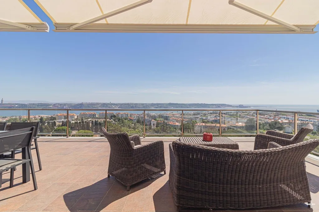 Terrasse - Duplex Apartment with Tejo View in Lisbon