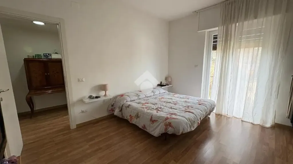 Chambres - Trilocale with Balcony in Montecompatri