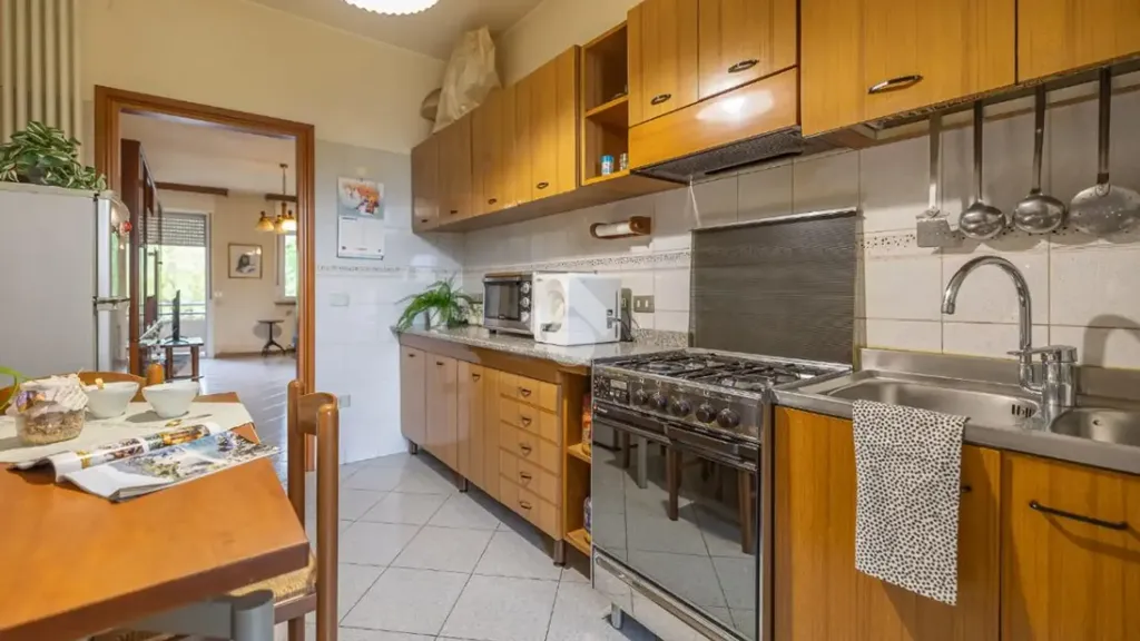 Köök - Rearranged Apartment with Balcony in Cesenatico