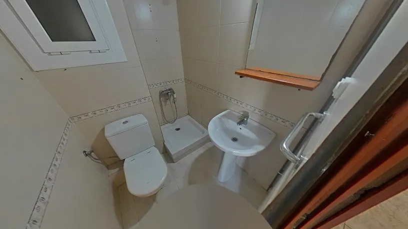 Vannitoad - Functional Flat with Tour in Barcelona
