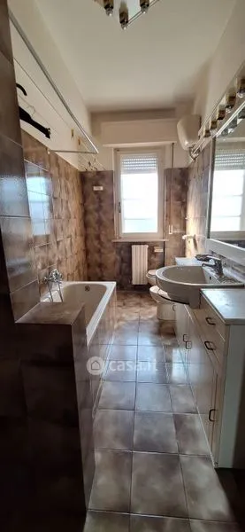 Baños - Quadrilocale with Attic in Collemarino, Ancona