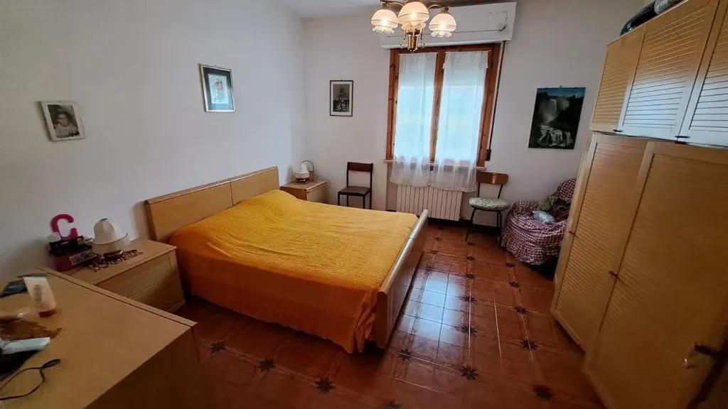 Chambres - Terraced Apartment with Garage in Rosignano Solvay