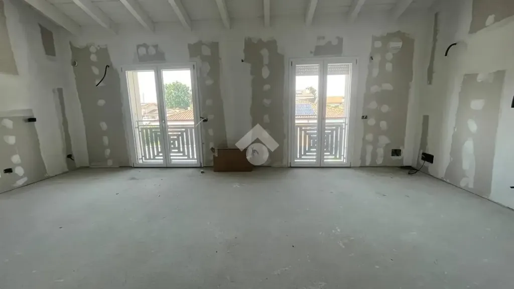 Stanze - Appartamento con terrazzo e box a Vaprio D'Adda