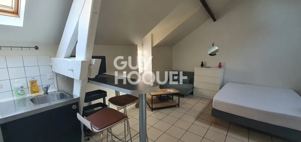 Chambres - Studio Meublé au Calme en Centre-Ville
