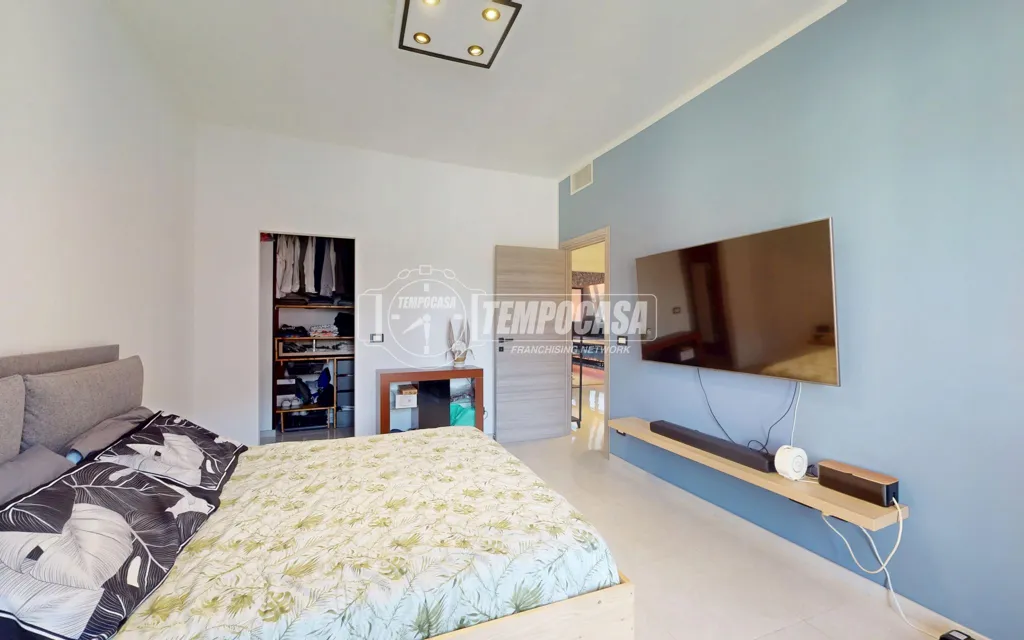 Bedrooms - Modernised Apartment with Balcony in Settimo Torinese