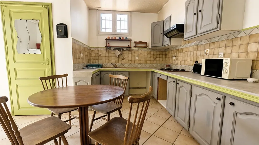 Kitchen - 8-Piece House with Pool in Mérindol