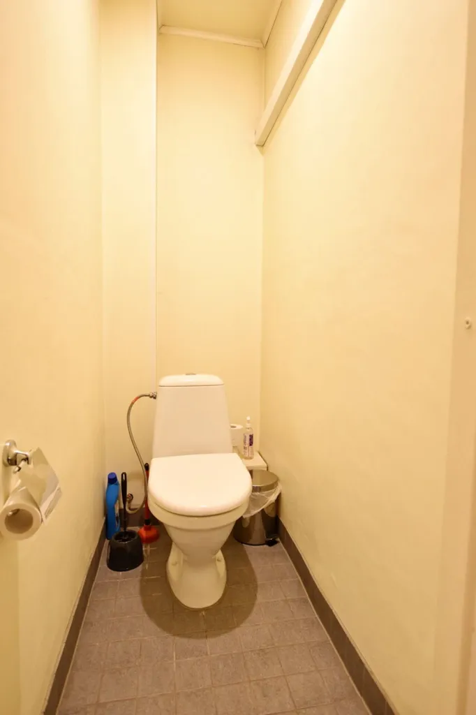 Vannitoad - Renovated Apartment in Stone House, Muhu Island