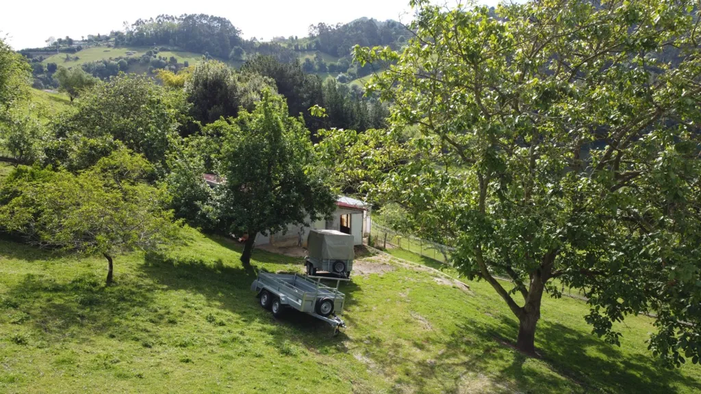 Vue aérienne - Buildable Plot with Garden in Leorio
