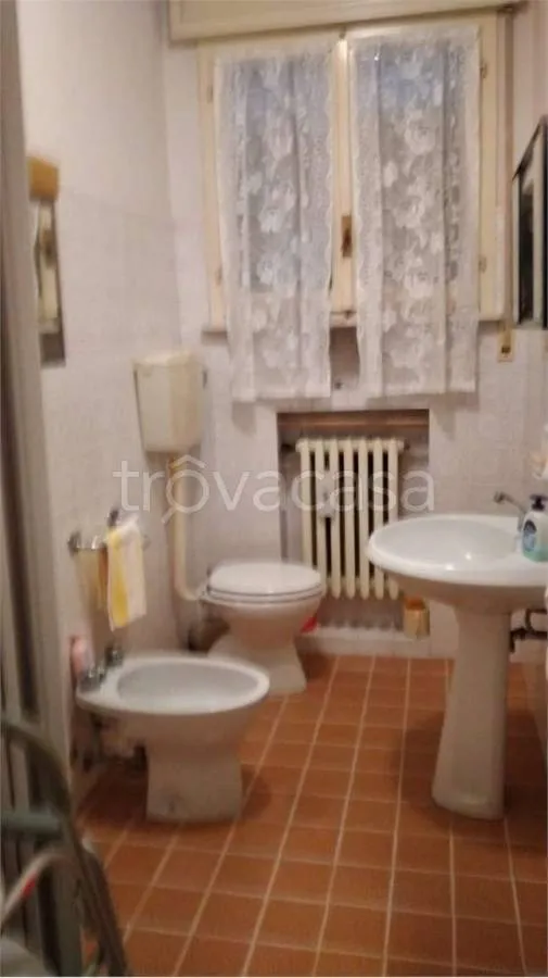 Salles de bain - Bifamiliar Villa with Terrace near Argenta