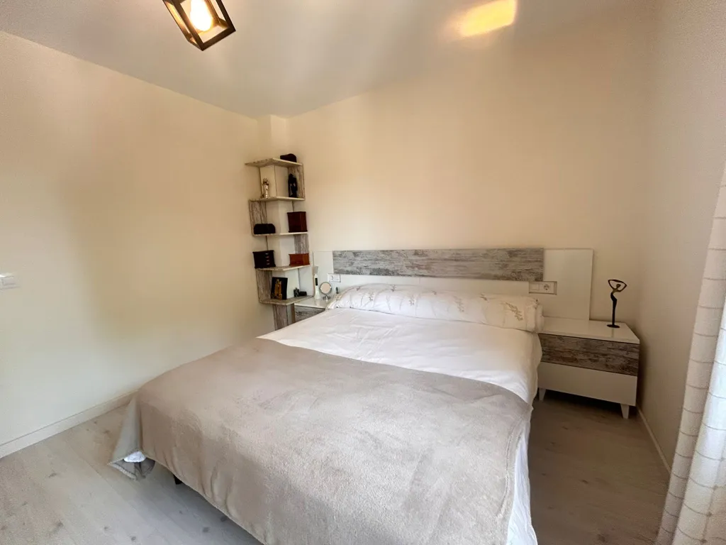 Chambres - Renovated Apartment with Terrace in Urban Centre