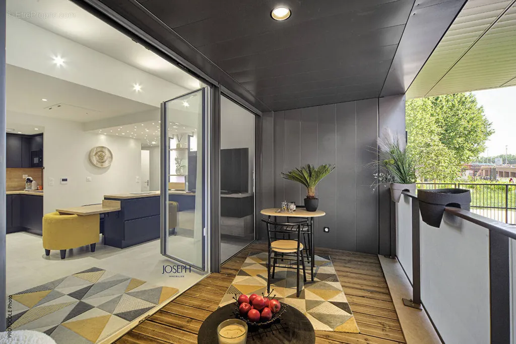 Balcon - T4 Duplex avec Terrasse à Saint-Cyprien / Rive Gauche