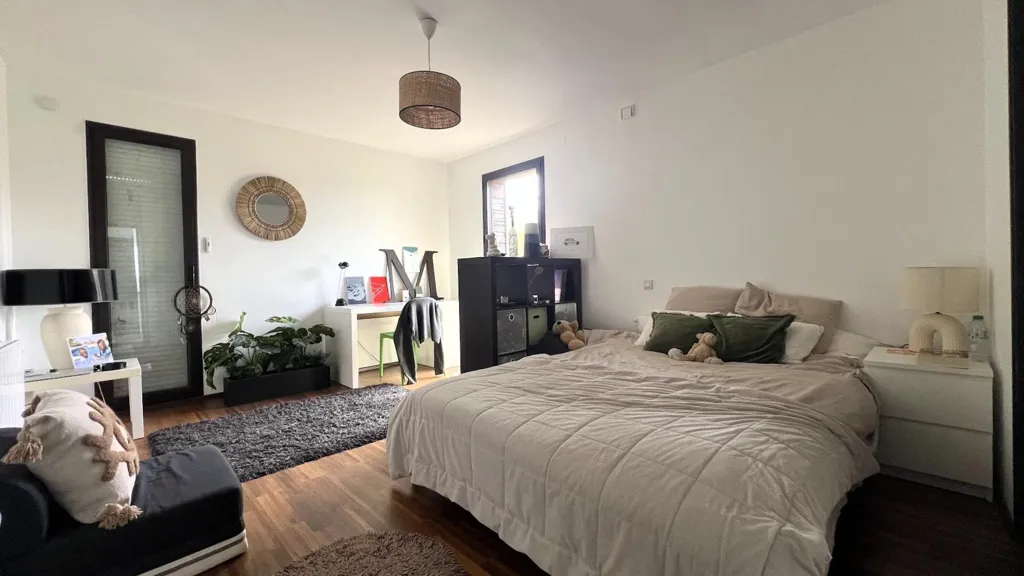 Magamistoad - Renovated Villa with Pool in Lissieu