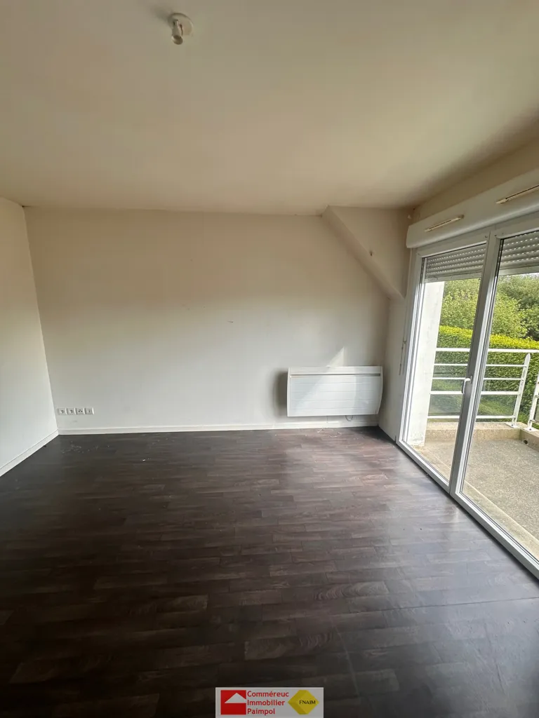 Zimmer - 3-Bed Flat with Balcony in Pleubian