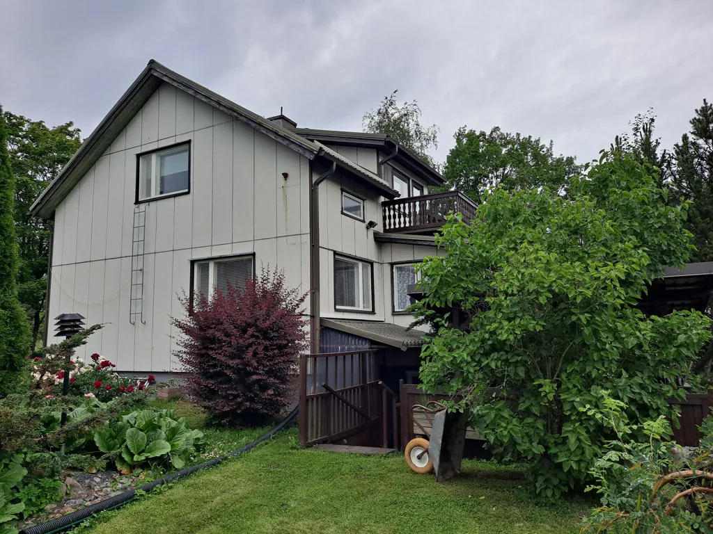 Jardin - Detached House with Balcony in Popular Area