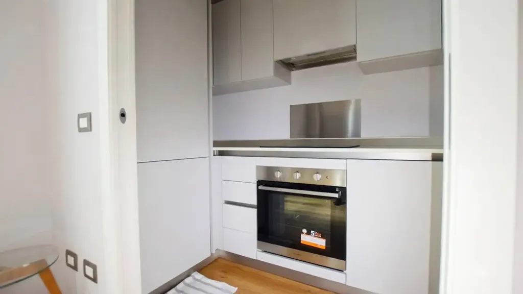 Kitchen - Studio Apartment with Balcony in Mondovì