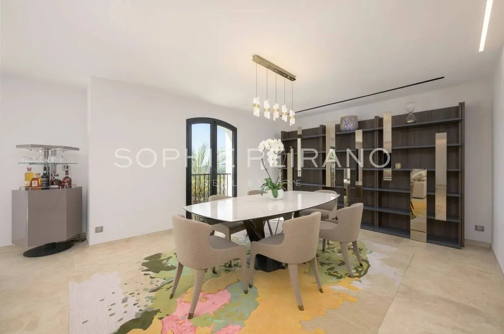 Salle à manger - Villa Contemporaine avec Piscine au Cannet