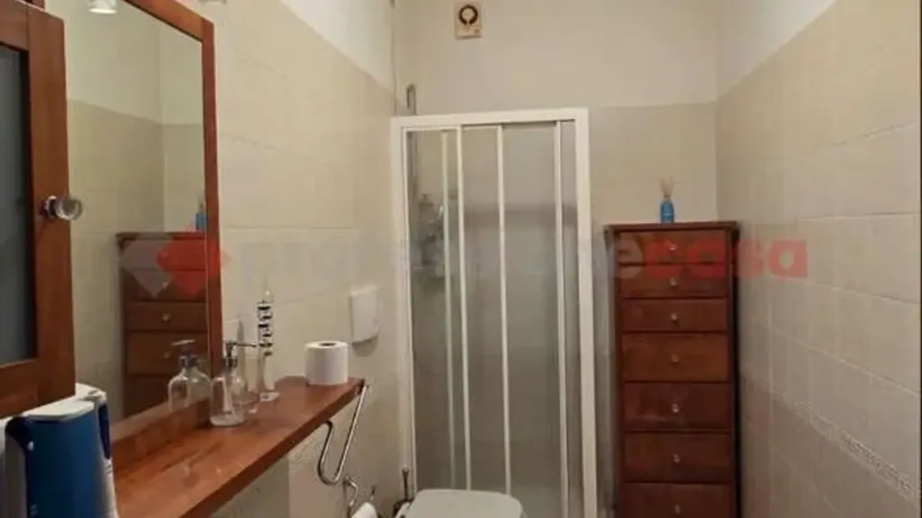 Salles de bain - Duplex Apartment with Garden in Arezzo