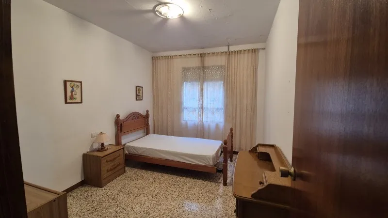 Magamistoad - Three-Storey Townhouse with Balconies in Antella