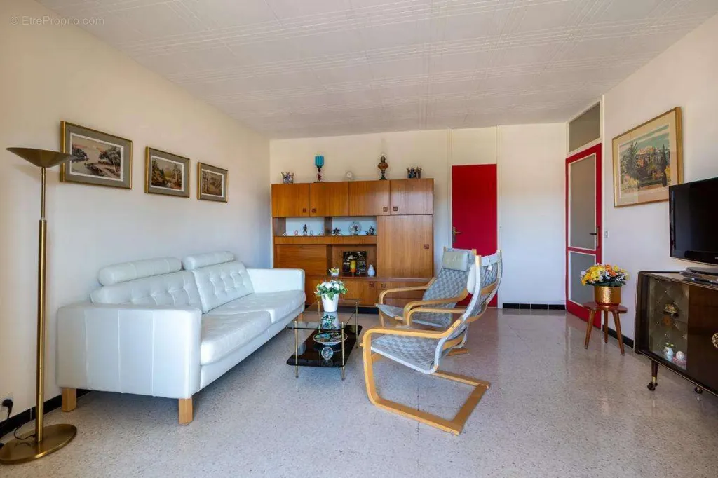 Soggiorno - 3-Bed Apartment with South-Facing View in La Valette-du-Var