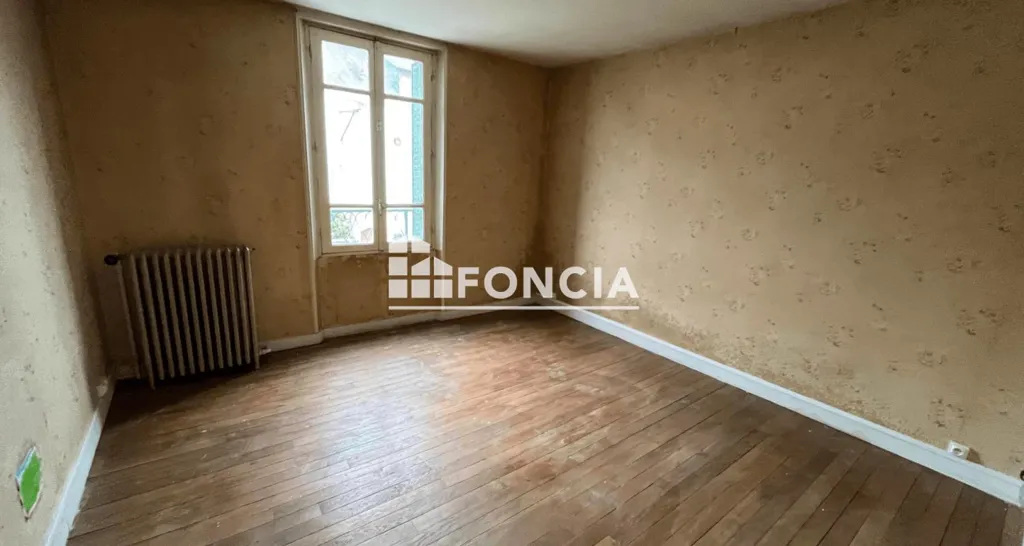 Rooms - House with Potential near Connerré Centre