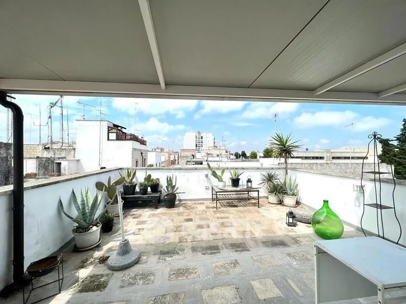 Terrace - Restored House with Terrace in Brindisi Centre