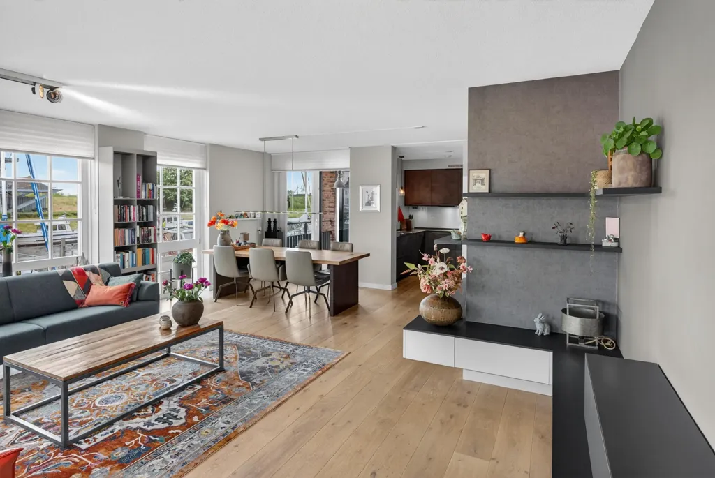 Living Room - Half-Freestanding House with Harbour View in Oude-Tonge