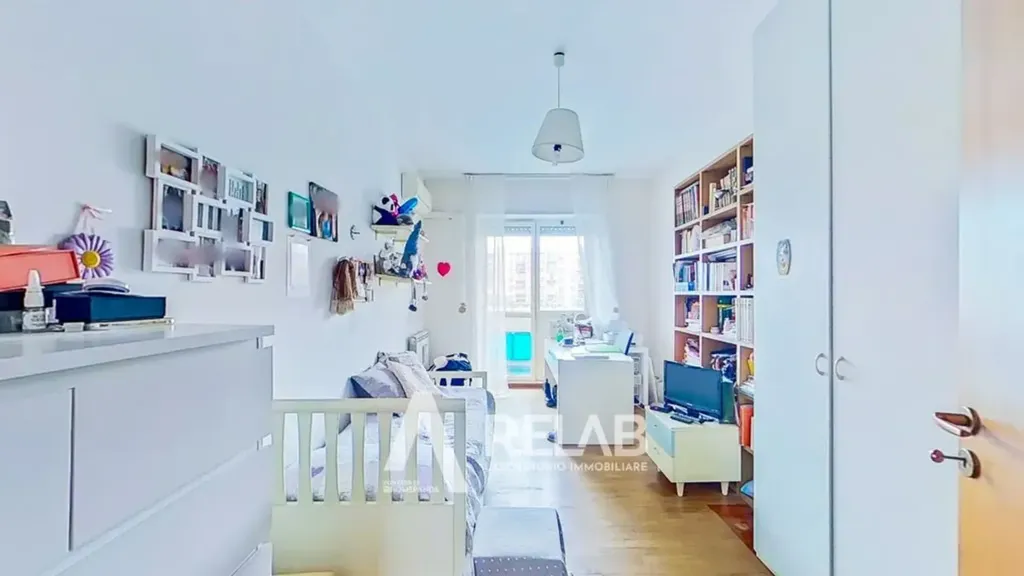 Magamistoad - Bright Apartment with Balconies in Spinaceto, Rome