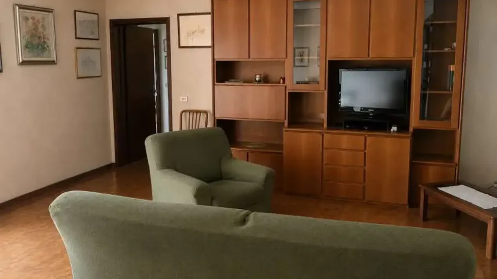 Séjour - Spacious Apartment with Terrace in Modena