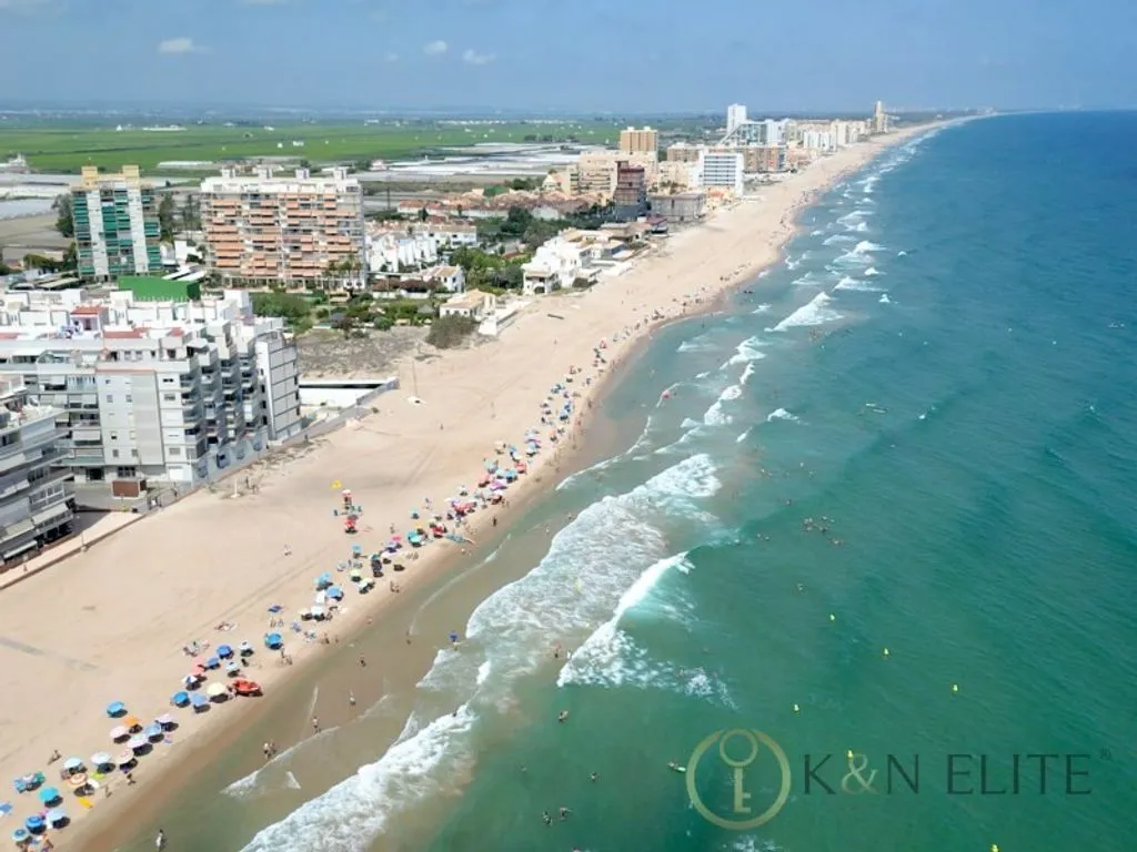 Õhuvaade - Hotel Complex with Beach Access in El Perellonet