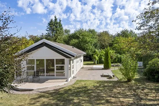 Aed - Cottage with Garden in Skovlunde