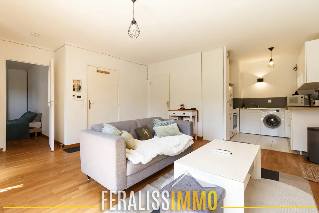 Séjour - Appartement F2 avec Grande Terrasse dans Résidence Sécurisée