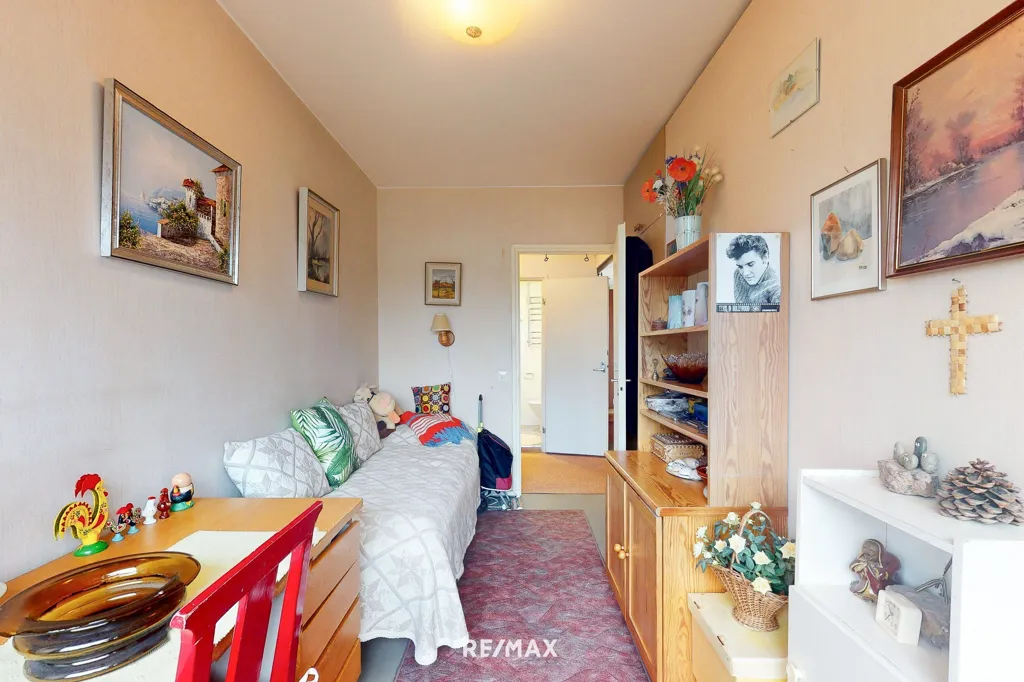 Magamistoad - Triangular Apartment with Garden View in Oulunkylä