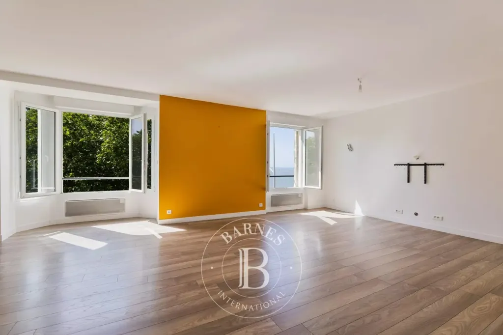 Elutuba - Seafront Apartment in Saint-Nazaire