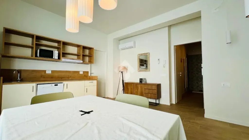 Söögituba - Modernised Two-Bedroom Apartment in Mantova