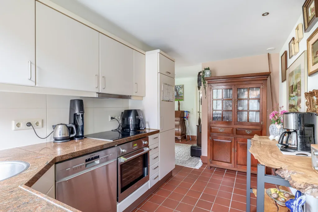 Kitchen - Country House with Forest View in Deurne