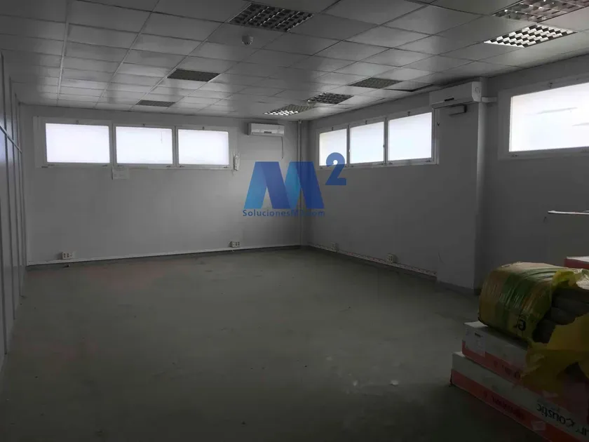 Pièces - Mixed-Use Building with Office Space in Alcobendas