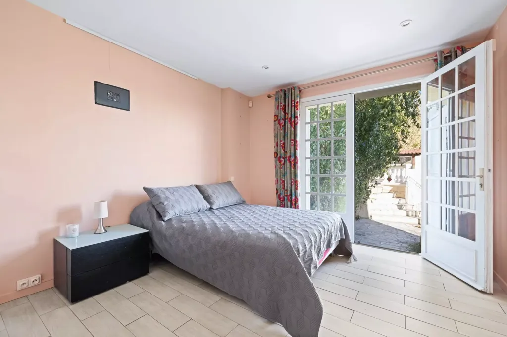 Chambres - Villa avec Vue Panoramique sur la Méditerranée à Vence