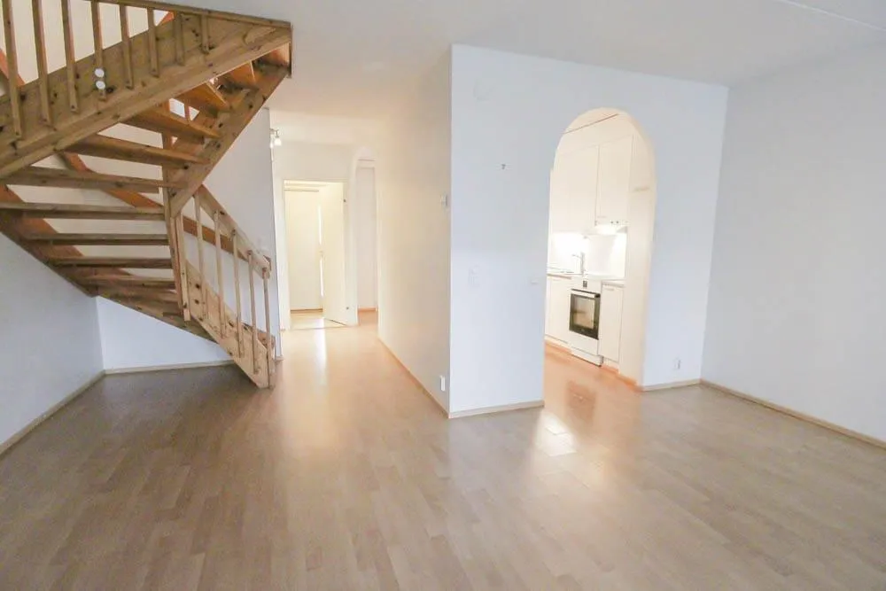Living Room - Apartment with Balcony in Tapiola, Espoo