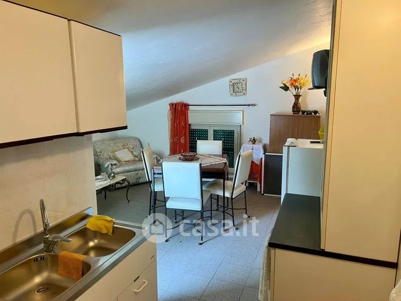 Cuisine - Villa with Garden in San Cataldo