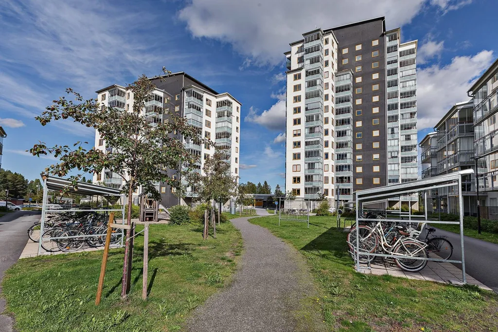 Välivaade - Apartment with South-Facing Balcony in Umeå